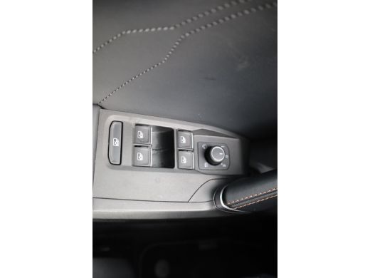 Seat Formentor 1.4 e-Hybrid Business 204PK / 150kW, 19" LMV, exclusive sport lederen bekleding, elektrisch verst... ActivLease financial lease