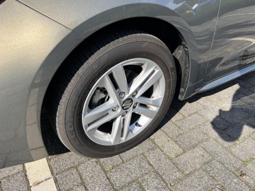 Suzuki Swace 1.8 Hybrid Style ActivLease financial lease
