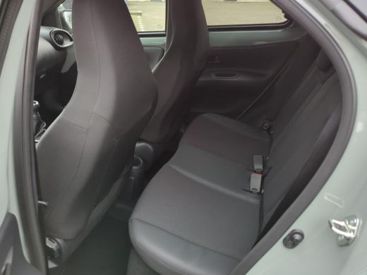 Toyota Aygo X 1.0 VVT-i MT Envy | Bi-Tone| NIEUWE AUTO | Android Auto | Apple Carplay | ActivLease financial lease