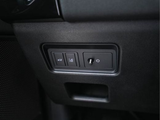 Land Rover Discovery 3.0 Td6 First Edition 7-pers. "WINDSOR" *PANO | FULL-LED | MERIDIAN-AUDIO | NAPPA-FULL-LEATHER | ... ActivLease financial lease