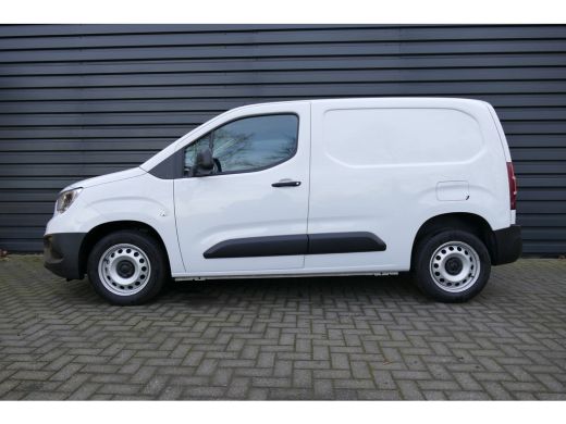 Opel Combo 1.5D 100PK L1LH1 STANDAARD / / NAVI / AIRCO / PDC / 2-ZTIS / DAB+ / BLUETOOTH / CRUISECONTROL / 1... ActivLease financial lease