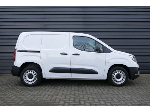 Opel Combo 1.5D 100PK L1LH1 STANDAARD / / NAVI / AIRCO / PDC / 2-ZTIS / DAB+ / BLUETOOTH / CRUISECONTROL / 1... ActivLease financial lease