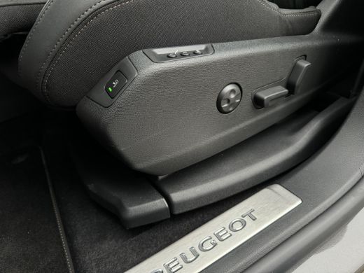 Peugeot 3008 1.2 e-DSC6 Hybrid GT | Focal | Schuif/Kantel | Blackpack | ACC | Sensoren V+A | 360 Camera | Elek... ActivLease financial lease