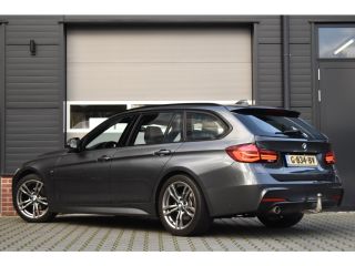 BMW 3 Serie Touring 318i M Sport Shadow Edition | Panoramadak | Trekhaak Wegkl. | Camera | Digital Display | ...