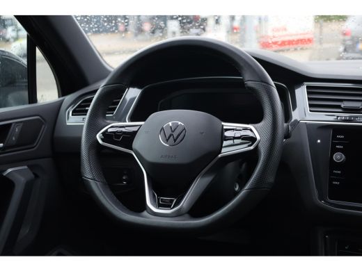 Volkswagen Tiguan 1.4 TSI eHybrid R-Line 245PK / 180kW, 60 maanden 100.000km garantie, wegklapbare trekhaak, traile... ActivLease financial lease