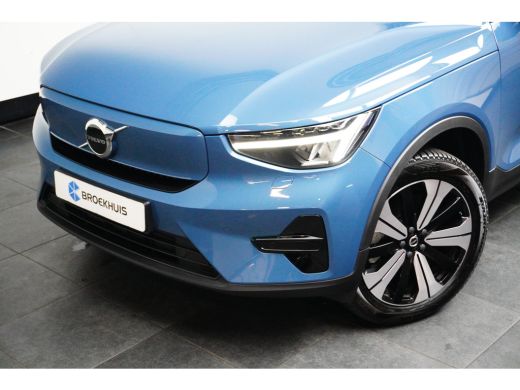 Volvo  XC40 Recharge Core 70 kWh | Climate Pack | Getint glas | Trekhaak | ActivLease financial lease