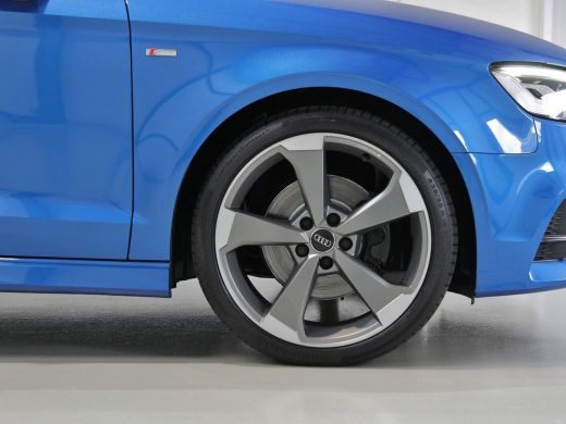 Audi A3 Cabriolet 2.0TFSI 190pk Quattro S-tronic | S-Line | Leder ActivLease financial lease