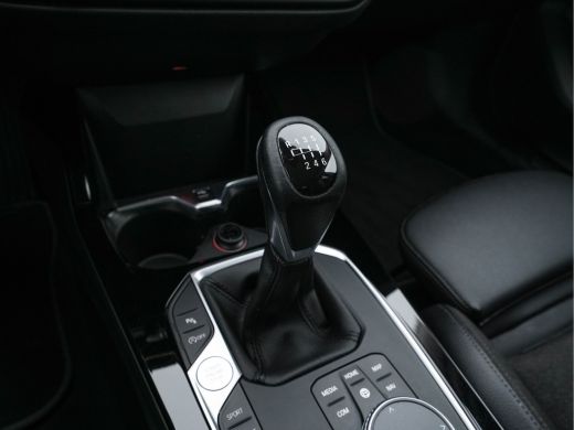 BMW 1 Serie 116d Executive Edition Sport-Line (INCL-BTW) *DIGI-COCKPIT | FULL-LED | NAVI-FULLMAP | LEATHER-MI... ActivLease financial lease