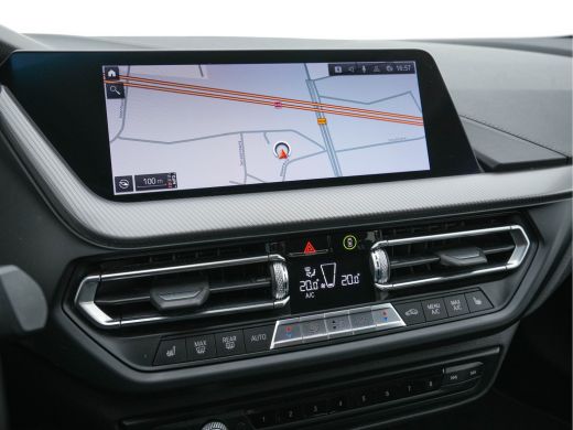 BMW 1 Serie 116d Executive Edition Sport-Line (INCL-BTW) *DIGI-COCKPIT | FULL-LED | NAVI-FULLMAP | LEATHER-MI... ActivLease financial lease