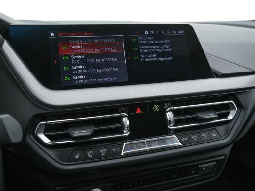 BMW 1 Serie 116d Executive Edition Sport-Line (INCL-BTW) *DIGI-COCKPIT | FULL-LED | NAVI-FULLMAP | LEATHER-MI... ActivLease financial lease