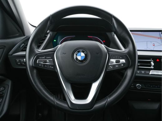 BMW 1 Serie 116d Executive Edition Sport-Line (INCL-BTW) *DIGI-COCKPIT | FULL-LED | NAVI-FULLMAP | LEATHER-MI... ActivLease financial lease