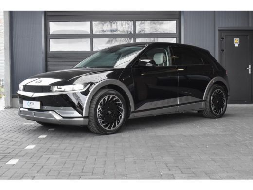 Hyundai IONIQ 5 Lounge 77.4 kWh Hyundai IONIQ 5 77 kWh Lounge Phantom Black - SNEL RIJDEN! Hyundai IONIQ 5 Lounge 77.4 kWh Hyundai IONIQ 5 77 kWh Lounge Phantom Black - SNEL RIJDEN!