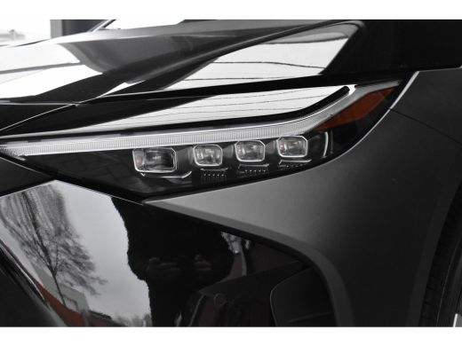 Toyota Bz4x Dynamic 71 kWh 3 Fase, Astral Black - OP VOORRAAD, OP = OP! ActivLease financial lease