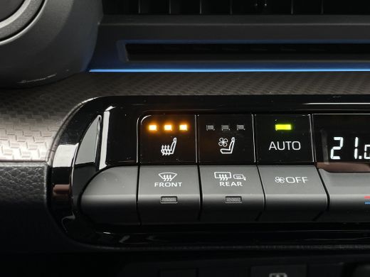 Toyota Prius 2.0 Plug-in Solar Edition Solar Roof | Apple CarPlay / Android Auto | Navigatie | Rijklaarprijs i... ActivLease financial lease
