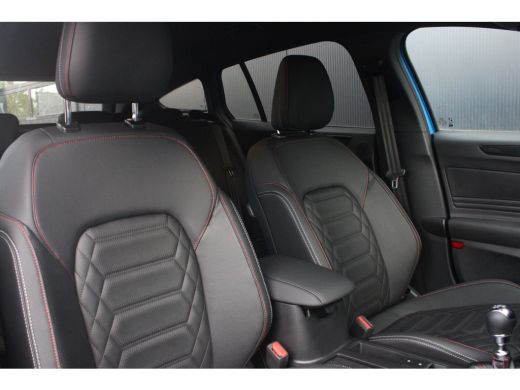 Ford Focus Wagon 1.0 Hybrid ST Line X | LEDEREN BEKLEDING | ADAPTIVE CRUISE | B&O | PARKING PACK | WINTER PACK ActivLease financial lease