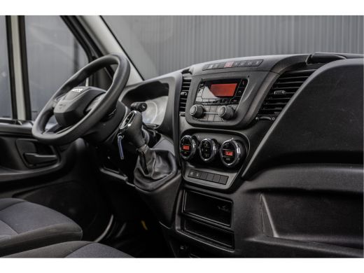 Iveco Daily **35S16V 2.3 L4H2 | Automaat | Euro 6 | 157 PK | Climate | 3500 KG Trekgewicht | MF Stuur | 3-Per... ActivLease financial lease