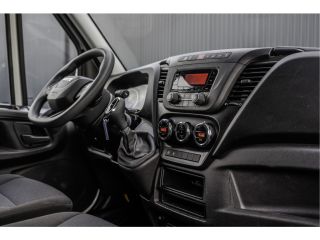 Iveco Daily **35S16V 2.3 L4H2 | Automaat | Euro 6 | 157 PK | Climate | 3500 KG Trekgewicht | MF Stuur | 3-Per...