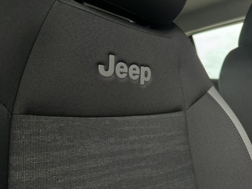 Jeep Avenger Longitude Business Pack 54kWh | €2.000,- SEPP | Sensoren Achter | Cruise Control | Carplay | Navi ActivLease financial lease