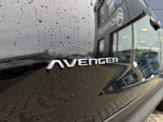 Jeep Avenger Longitude Business Pack 54kWh | €2.000,- SEPP | Sensoren Achter | Cruise Control | Carplay | Navi ActivLease financial lease