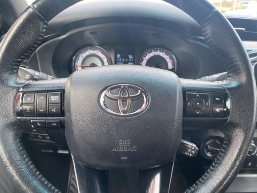 Toyota Hilux 2.4 D-4D-F Double Cab VAN Executive ActivLease financial lease