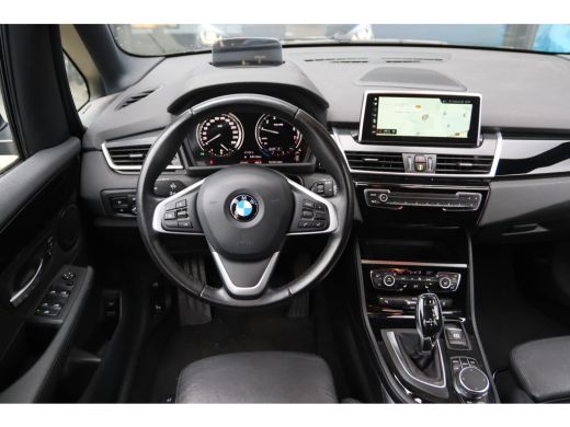 BMW 2 Serie ACTIVE TOURER AUT. 218i HIGH EX. | LEDER | HEAD-UP | LED | CRUISE | CLIMATE ActivLease financial lease