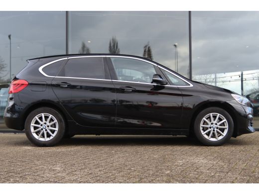 BMW 2 Serie ACTIVE TOURER AUT. 218i HIGH EX. | LEDER | HEAD-UP | LED | CRUISE | CLIMATE ActivLease financial lease