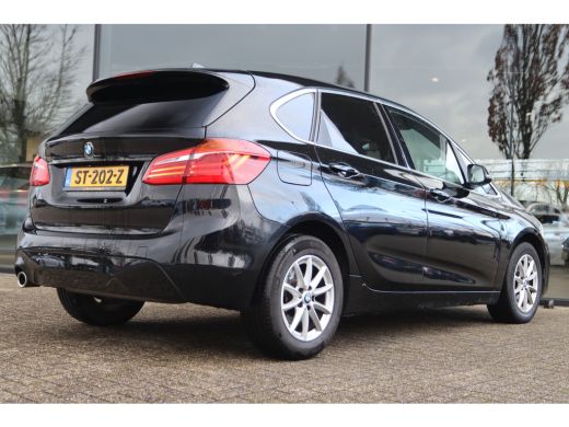 BMW 2 Serie ACTIVE TOURER AUT. 218i HIGH EX. | LEDER | HEAD-UP | LED | CRUISE | CLIMATE ActivLease financial lease