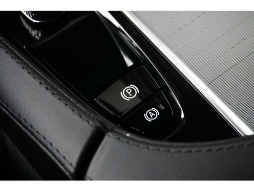 Volvo  XC90 T8 Recharge AWD Plus Dark | 21'' | 360 camera | Panoramadak | Pilot Assist | Trekhaak | Harman Ka... ActivLease financial lease