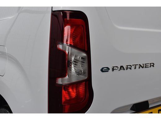 Peugeot e-Partner 136 L1 50 kWh ZEER COMPLEET / Operationele lease vanaf € 469,-- / SNEL LEVERBAAR ActivLease financial lease