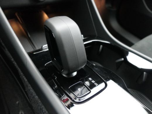 Volvo  XC40 Single Motor Extended Range Plus 82 kWh | Luxe Bekleding | CarPlay | Warmtepomp | Stoelverwarming... ActivLease financial lease