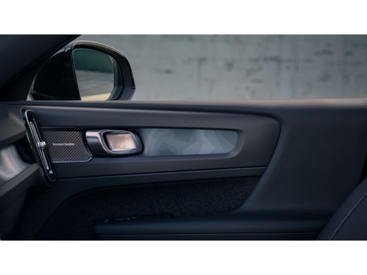 Volvo  XC40 Single Motor Extended Range Ultimate | VOORRAAD! | Panoramadak | Pixel Led | Harman Kardon | Adap... ActivLease financial lease