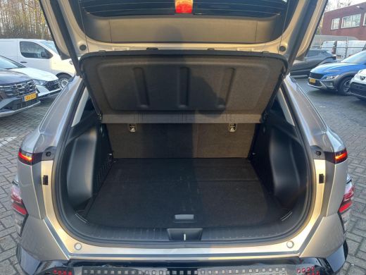 Hyundai KONA Electric Comfort Smart 65.4 kWh | Warmtepomp | BCA | 19'' Wielen | Stoelverwarming | Snelladen | Navigatie | ActivLease financial lease