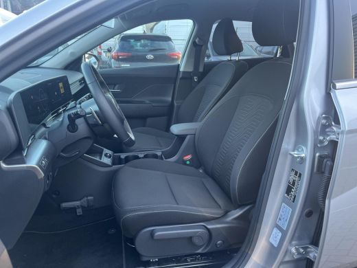 Hyundai KONA Electric Comfort Smart 65.4 kWh | Warmtepomp | BCA | 19'' Wielen | Stoelverwarming | Snelladen | Navigatie | ActivLease financial lease