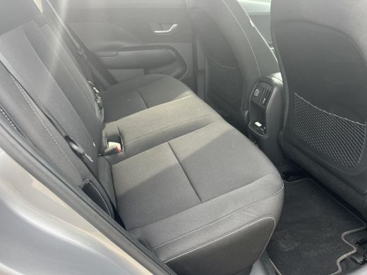 Hyundai Kona Comfort Smart 65.4 kWh | Rijklaarprijs dus GEEN afleverkosten! | Warmtepomp | 19'' Wielen | Stoel... ActivLease financial lease