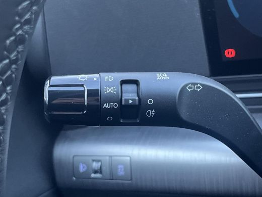 Hyundai Kona Comfort Smart 65.4 kWh | Rijklaarprijs dus GEEN afleverkosten! | Warmtepomp | 19'' Wielen | Stoel... ActivLease financial lease