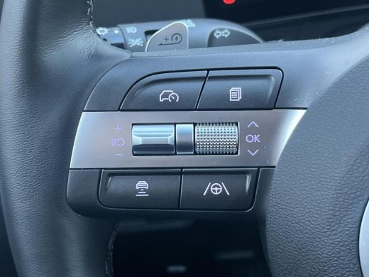Hyundai KONA Electric Comfort Smart 65.4 kWh | Warmtepomp | BCA | 19'' Wielen | Stoelverwarming | Snelladen | Navigatie | ActivLease financial lease