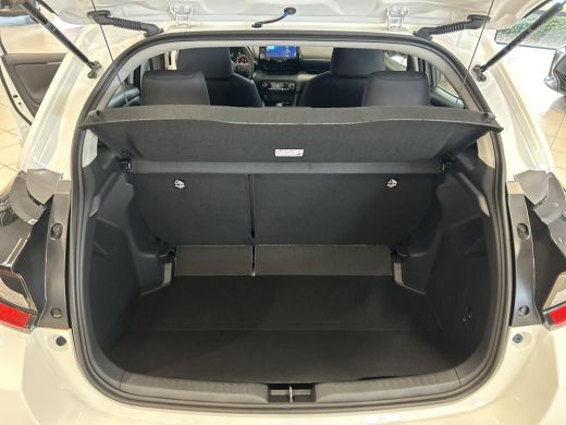 Toyota Yaris 1.5 Hybrid 115 Active Toyota Yaris Hybrid 115 Active ActivLease financial lease