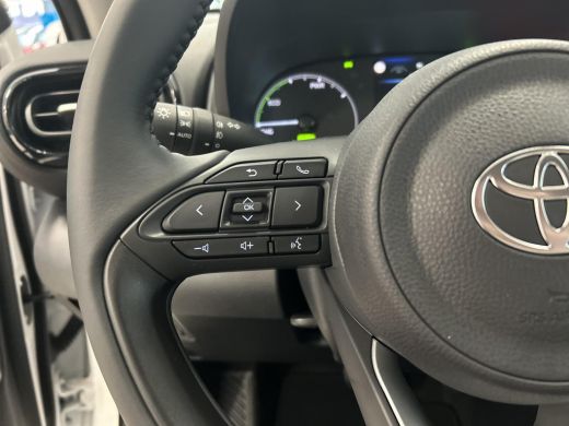 Toyota Yaris 1.5 Hybrid 115 Active Toyota Yaris Hybrid 115 Active ActivLease financial lease
