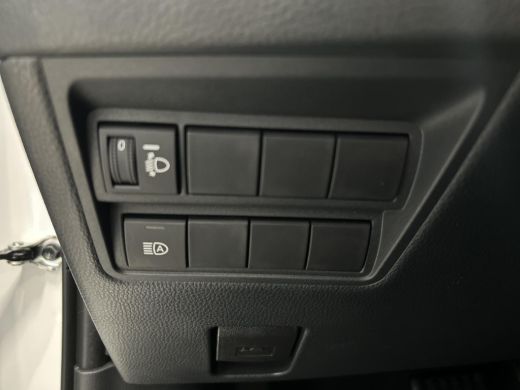 Toyota Yaris 1.5 Hybrid 115 Active Toyota Yaris Hybrid 115 Active ActivLease financial lease