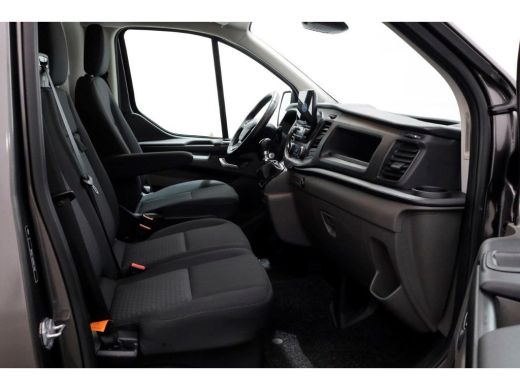 Ford Transit Custom 2.0 TDCI 130pk L2H1 Trend Airco/Navi/Camera Trekhaak 2800kg 09-2019 ActivLease financial lease