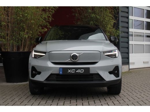 Volvo  XC40 Recharge Twin AWD Ultimate 82 kWh | Pixel LED | Trekhaak | 360 Camera | Schuifdak | Adaptive Cruise ActivLease financial lease