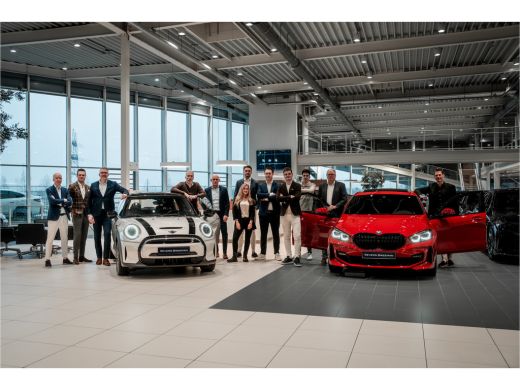 BMW i4 eDrive35 M Sportpakket ActivLease financial lease