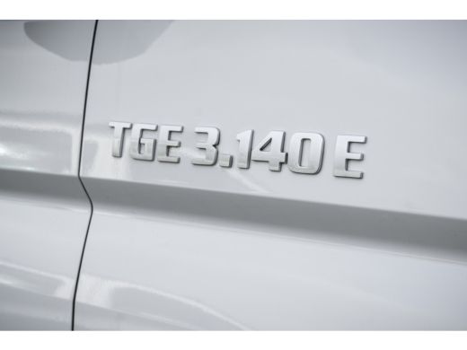 Volkswagen e-Crafter MAN e-TGE L3H3 | Lane/Front Assist | Stoelverwarming | Camera | ECC | 136 PK ActivLease financial lease