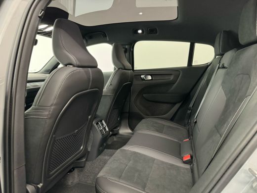Volvo  C40 Single Motor Extended Range Ultimate 82 kWh | Pixel LED koplampen | Alcantara stoelen | Getint gl... ActivLease financial lease