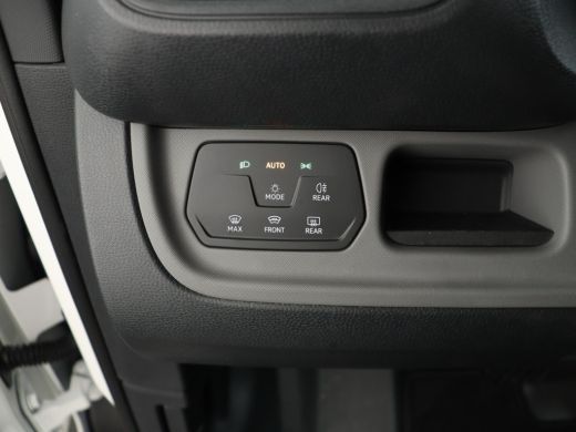 Volkswagen ID. Buzz Pro Advantage 77kWh | Adaptive cruise | Apple CarPlay | Stoelverwarming | Parkeerhulp | Navigatie... ActivLease financial lease