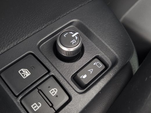 Toyota Corolla Touring Sports 1.8 Hybrid First Edition | Nieuwste model | Cloud Navi | Apple CarPlay | Elektr. klep | Rijklaarp... ActivLease financial lease