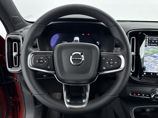 Volvo  C40 Extended Range Ultimate | 20" | Black Pack | Nubuck bekleding | Pixel LED | Getint glas ActivLease financial lease
