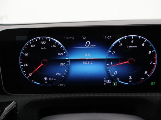 Mercedes A-Klasse 200 SEDAN 163 PK AUT. WIDESCREEN MBUX / CAMERA / STOELVERW / CARPLAY ActivLease financial lease