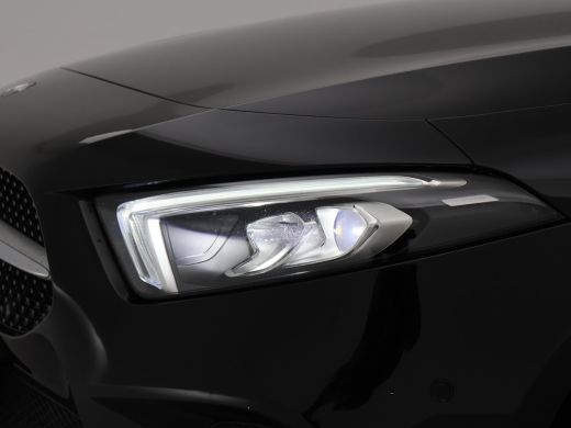 Mercedes A-Klasse 200 SEDAN 163 PK AUT. WIDESCREEN MBUX / CAMERA / STOELVERW / CARPLAY ActivLease financial lease