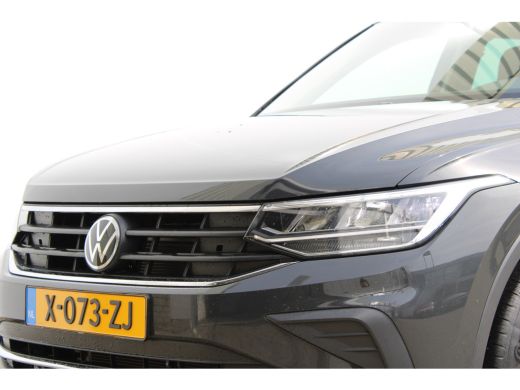 Volkswagen Tiguan 1.5 TSI Elegance | Camera | Alcantara | PDC v+a | Stoel & Stuur verwarming | Elek.Trekhaak ActivLease financial lease